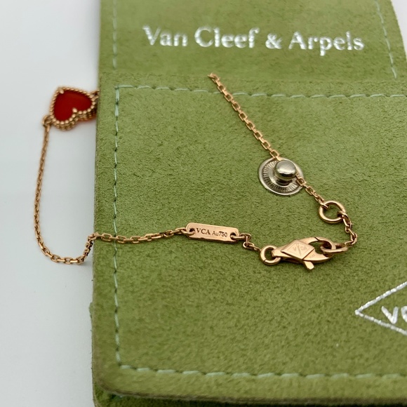 Van Cleef & Arpels Sweet Alhambra heart bracelet! - Picture 4 of 8